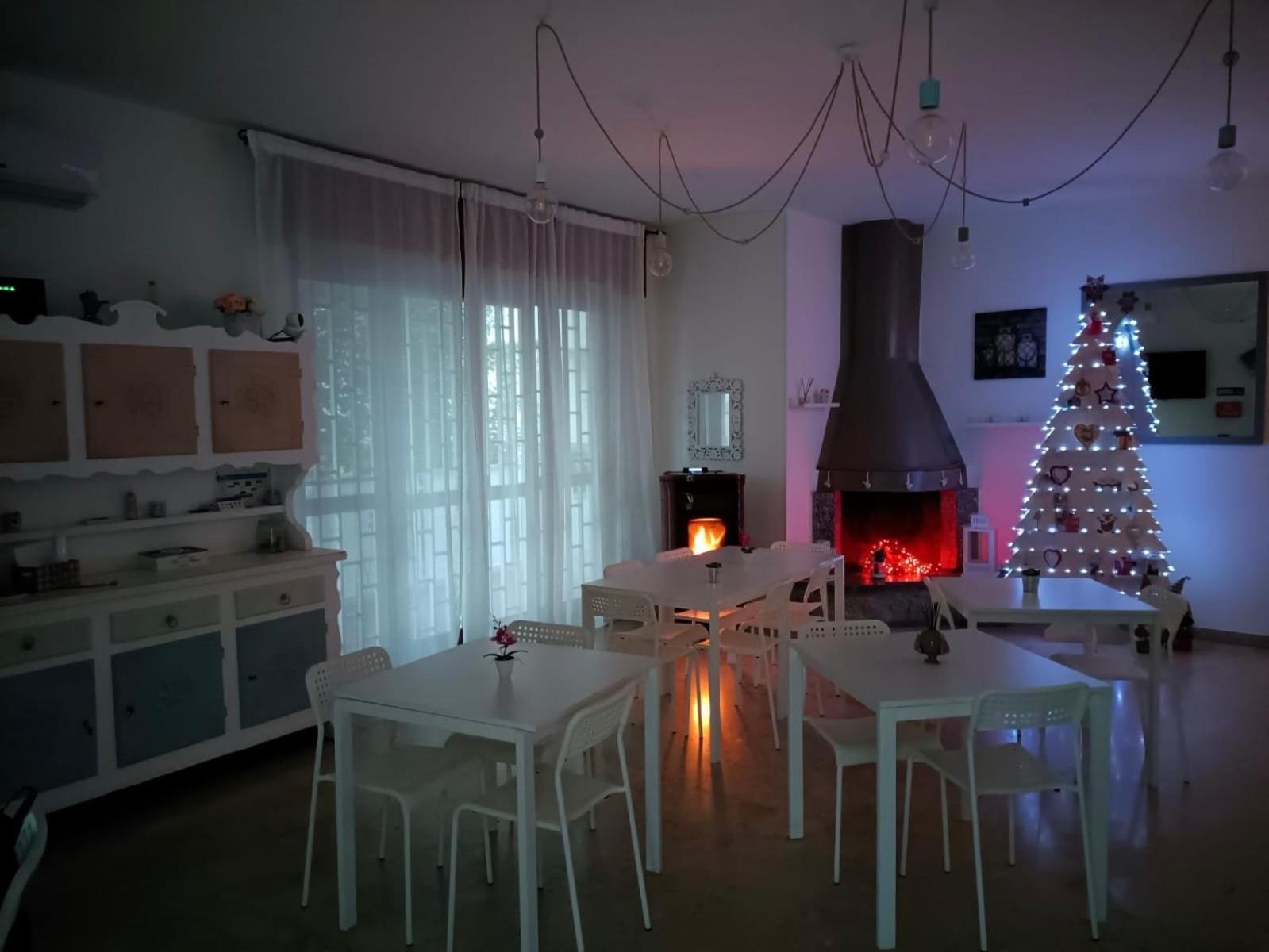 Villa Come A Casa Tua Bari Exteriör bild